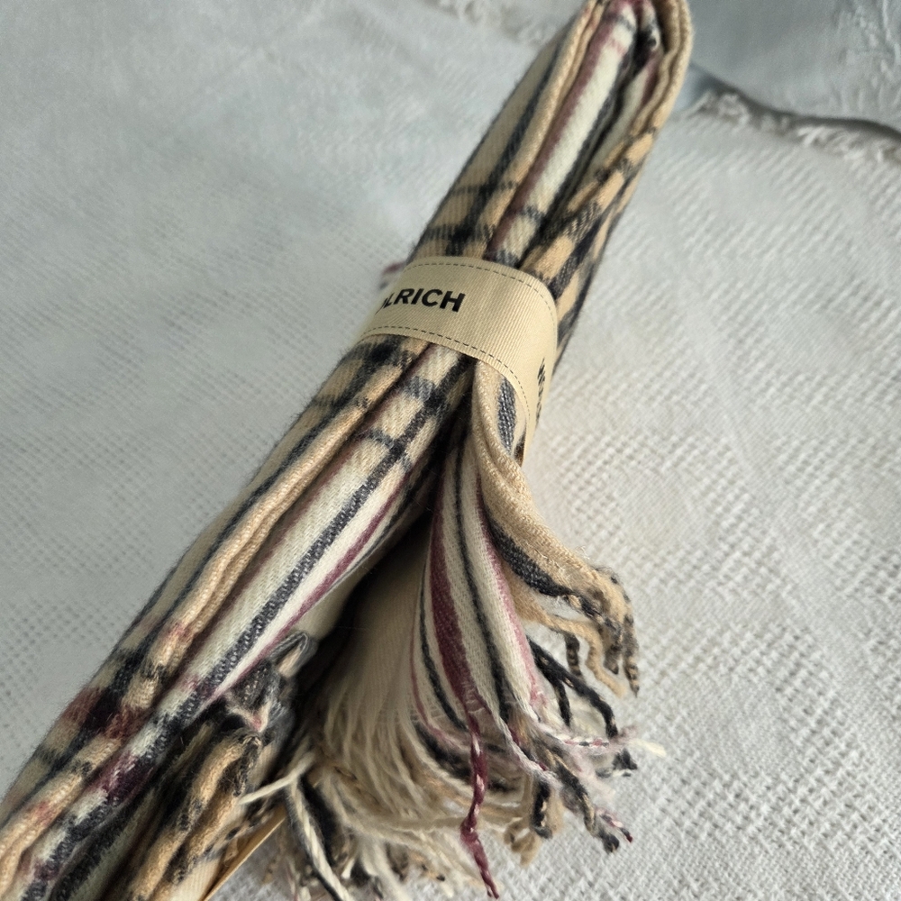 Woolrich Cozy Blanket Wrap - Picture 8 of 8